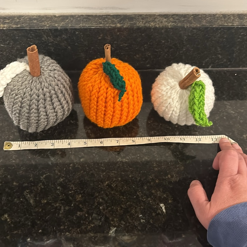 NWOT Knit Decorative Stuffed Pumpkins - Picture 3 of 6